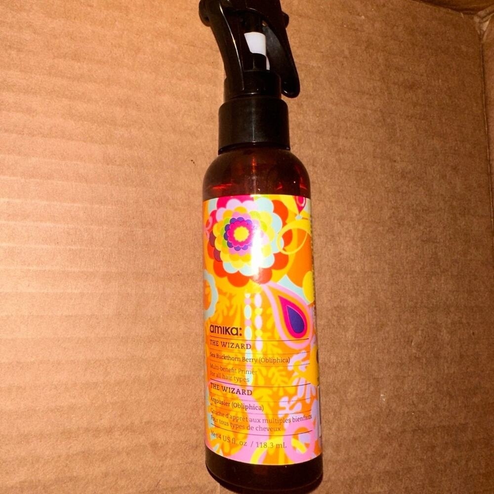 Amika‎ the wizard detailing primer